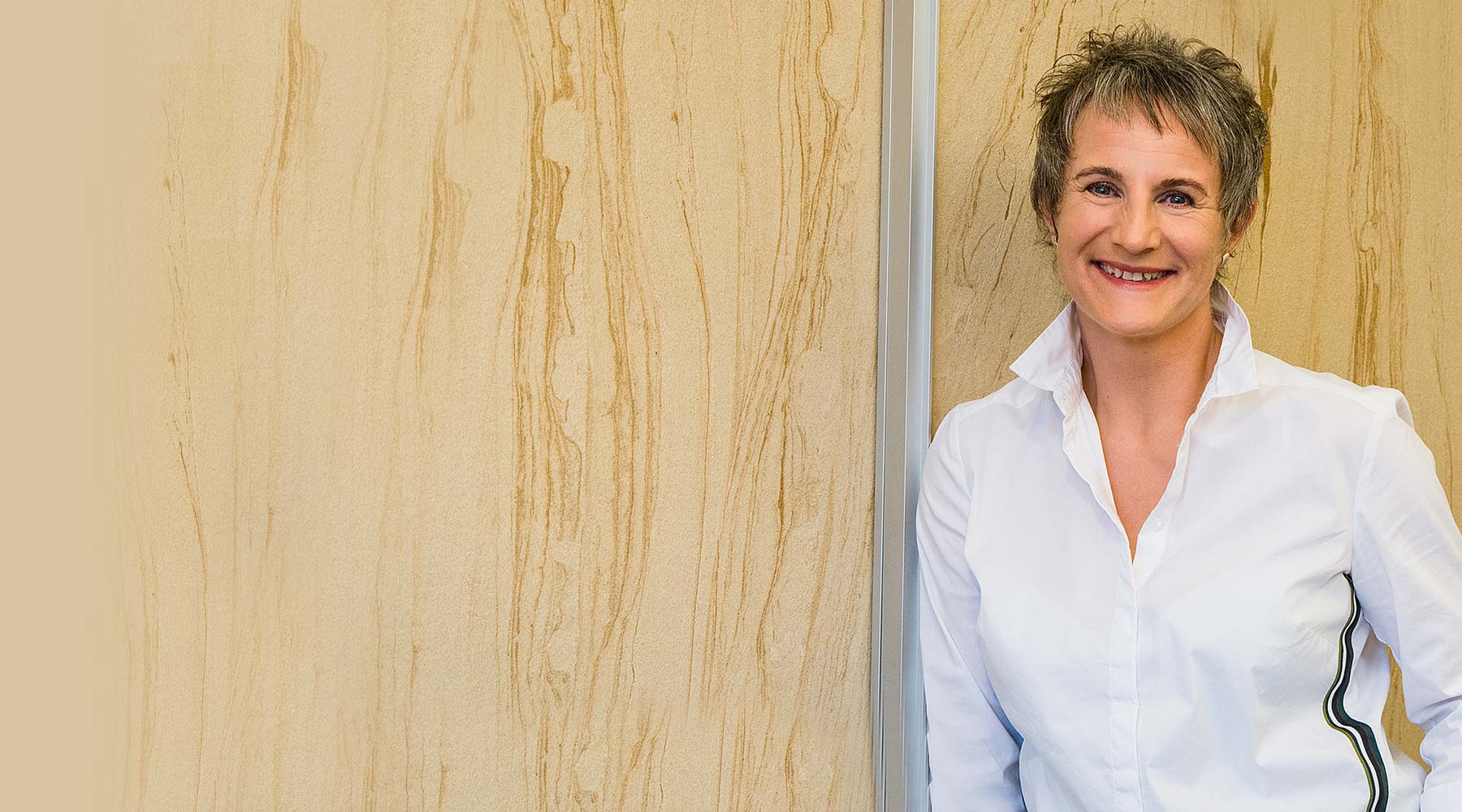Anwältin Carola Grote Anwältin für Arbeitsrecht Carola Grote mit einem lachenden Blick